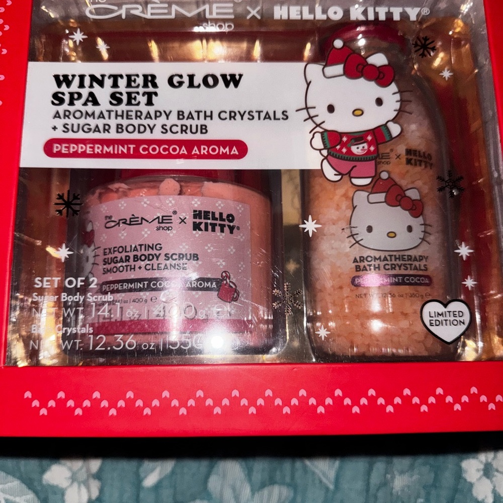 New Hello Kitty Red and Pink Spa Set Peppermint Cocoa Scent